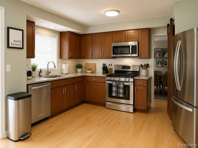 2636 Orbit Drive, Lake Orion, MI 48360