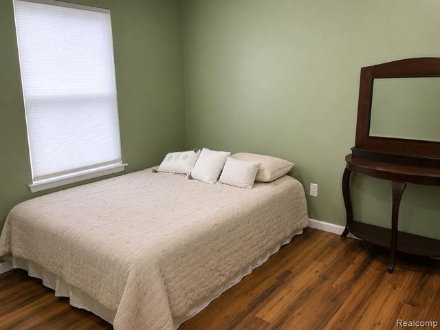 2636 Orbit Drive, Lake Orion, MI 48360