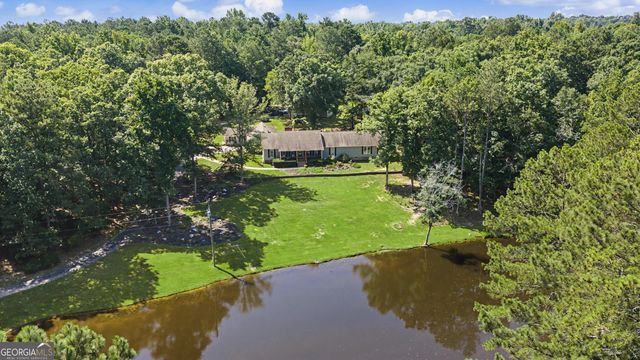 121 Peacock Road, Barnesville, GA 30204
