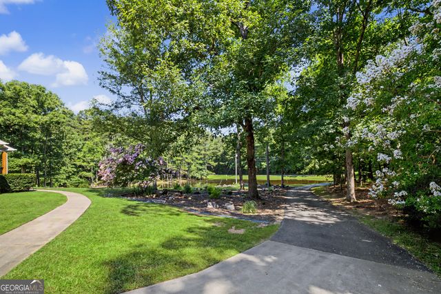 121 Peacock Road, Barnesville, GA 30204