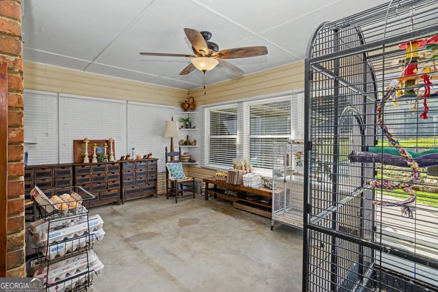 121 Peacock Road, Barnesville, GA 30204