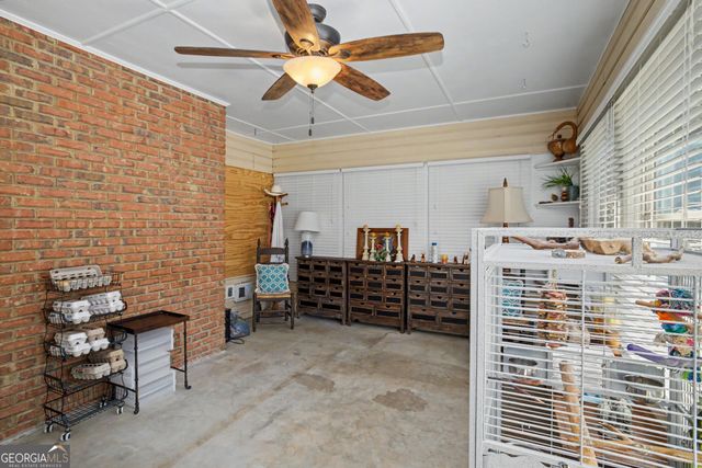 121 Peacock Road, Barnesville, GA 30204
