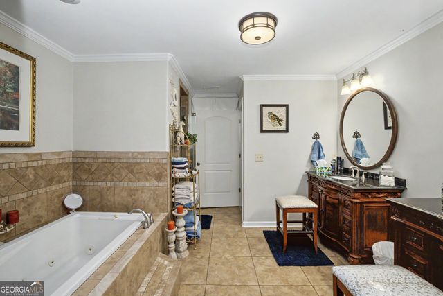 121 Peacock Road, Barnesville, GA 30204