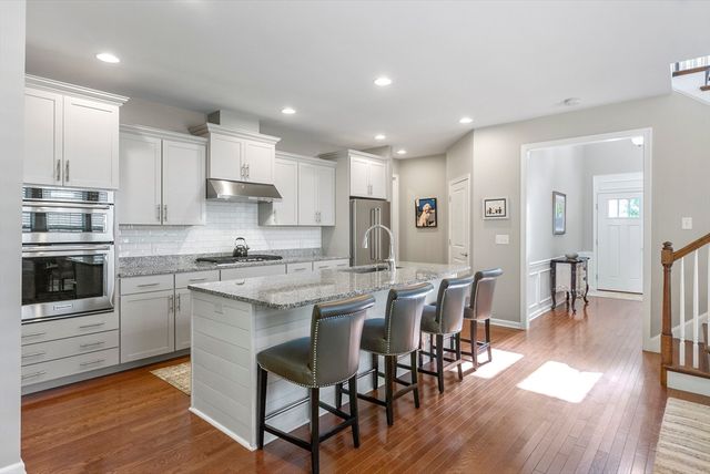 18 Birmingham, Plymouth, MA 02360