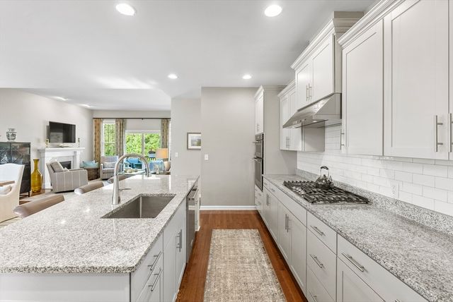18 Birmingham, Plymouth, MA 02360
