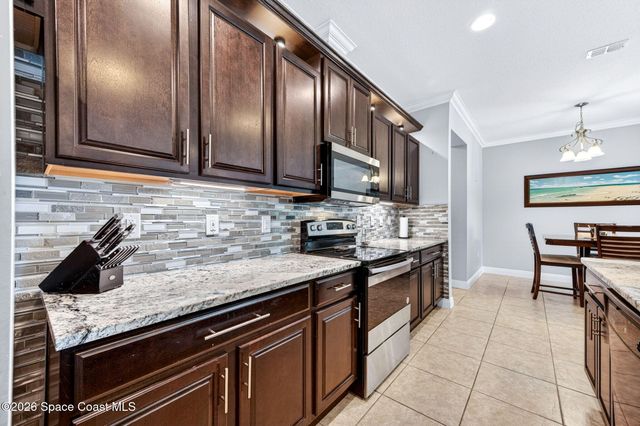 453 Danis Road SW, Palm Bay, FL 32908