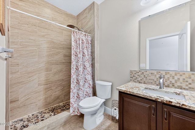 453 Danis Road SW, Palm Bay, FL 32908
