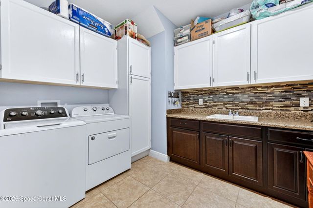 453 Danis Road SW, Palm Bay, FL 32908