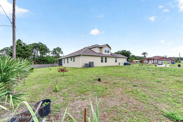 453 Danis Road SW, Palm Bay, FL 32908