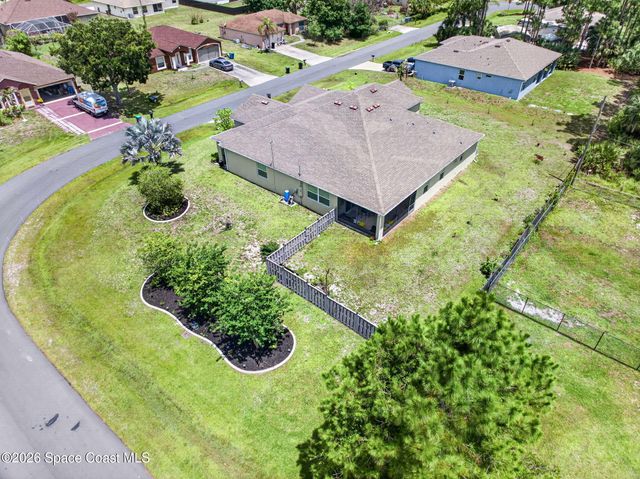 453 Danis Road SW, Palm Bay, FL 32908