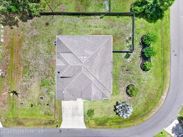453 Danis Road SW, Palm Bay, FL 32908