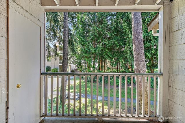 33011 18th Place S #F205, Federal Way, WA 98003