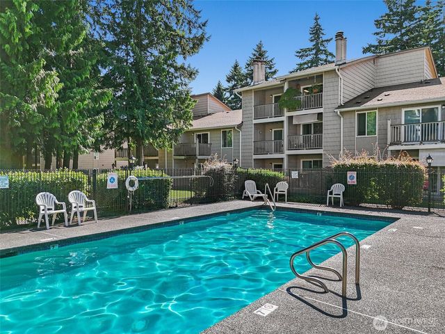 33011 18th Place S #F205, Federal Way, WA 98003