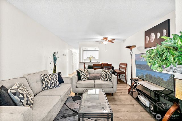 33011 18th Place S #F205, Federal Way, WA 98003