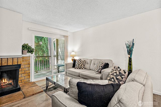 33011 18th Place S #F205, Federal Way, WA 98003