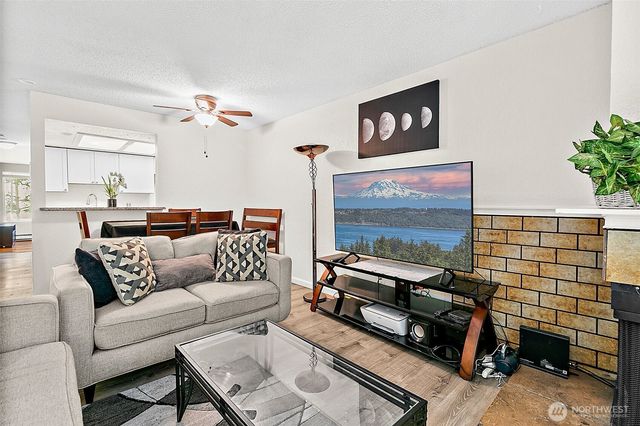 33011 18th Place S #F205, Federal Way, WA 98003
