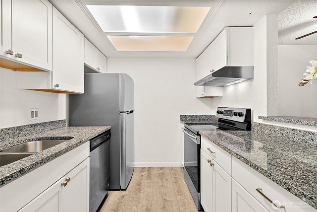 33011 18th Place S #F205, Federal Way, WA 98003