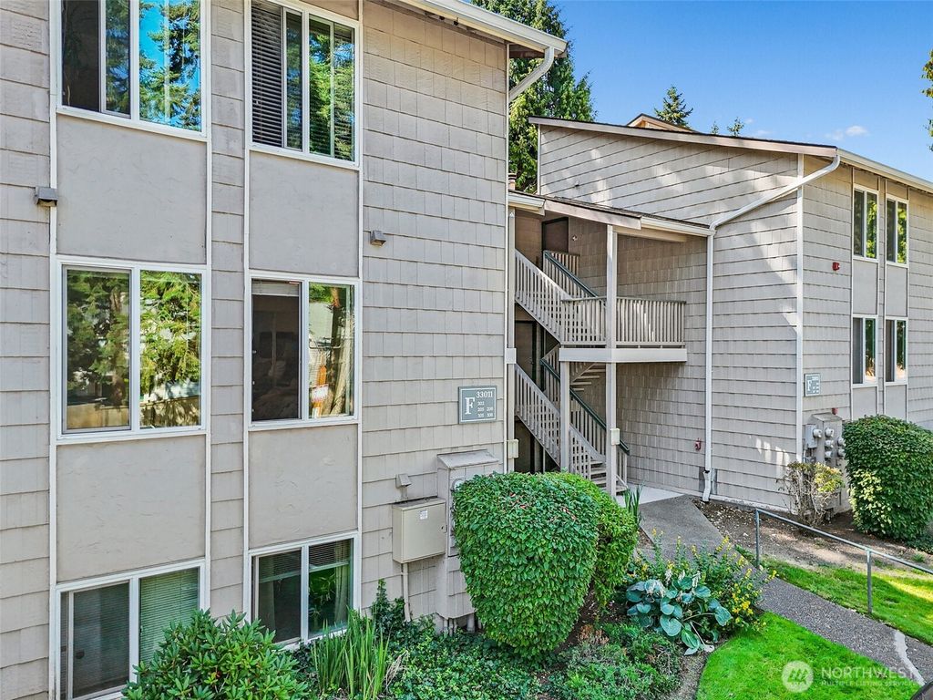 33011 18th Place S #F205, Federal Way, WA 98003