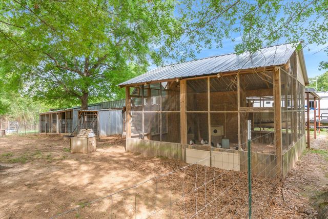 630 VZ County Road 1909, Edgewood, TX 75117
