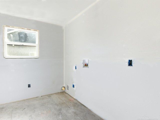3203 Fruit Street, Clay Twp, MI 48001