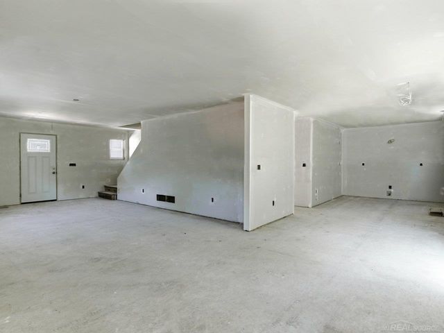 3203 Fruit Street, Clay Twp, MI 48001