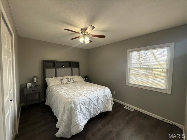 115 Hawbrook Place, Jerseyville, IL 62052