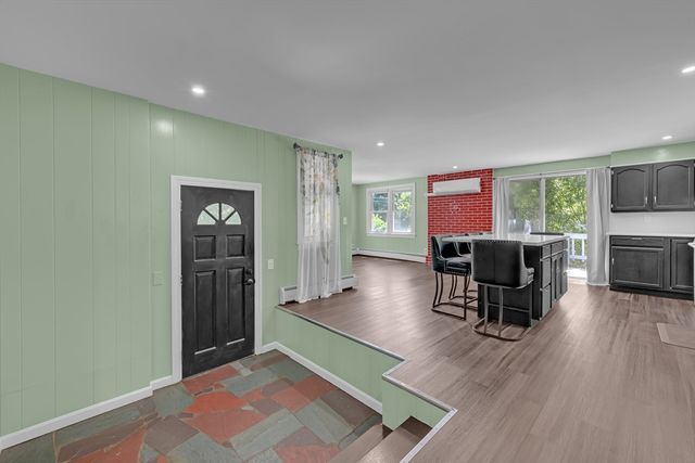 410 Greenwood St, Millbury, MA 01527