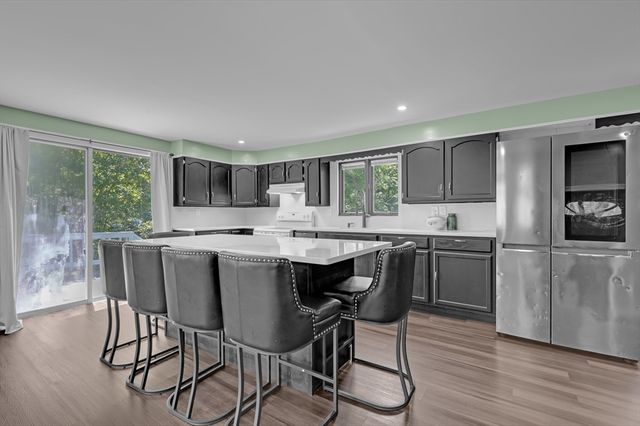 410 Greenwood St, Millbury, MA 01527