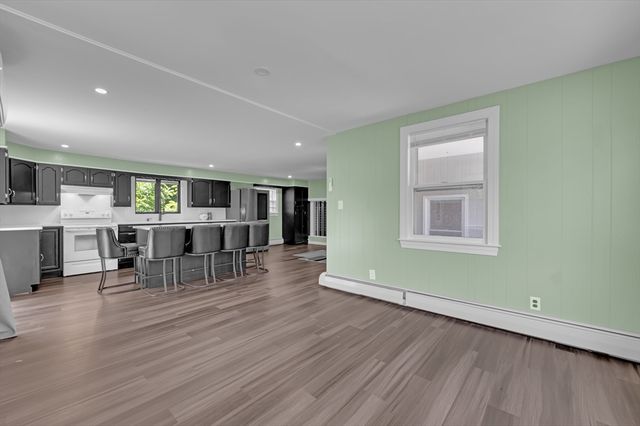 410 Greenwood St, Millbury, MA 01527