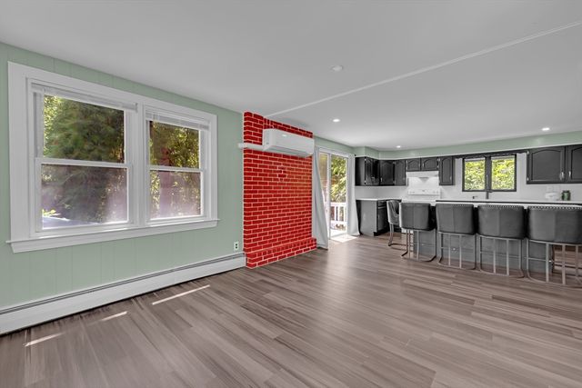 410 Greenwood St, Millbury, MA 01527