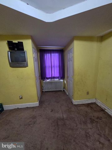 7313 OGONTZ AVE, Philadelphia, PA 19138