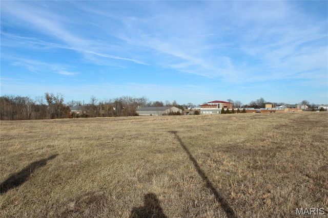 2 Brune Business Park Court, Warrenton, MO 63383