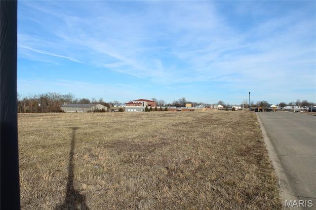 2 Brune Business Park Court, Warrenton, MO 63383