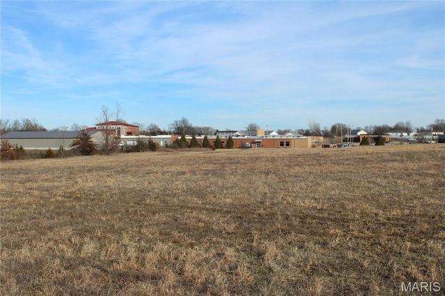 2 Brune Business Park Court, Warrenton, MO 63383