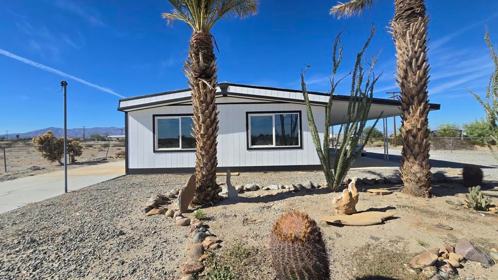 2655 Sea Wind Avenue, Thermal, CA 92274
