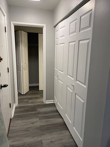 510 W Fullerton Parkway 204, Chicago, IL 60614