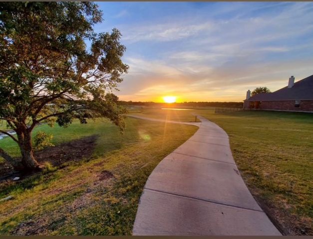 2914 Lampasas Drive, Royse City, TX 75189