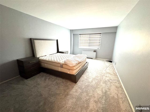 2185 Lemoine Avenue 4M, Fort Lee, NJ 07024