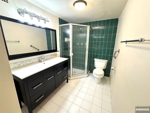 2185 Lemoine Avenue 4M, Fort Lee, NJ 07024