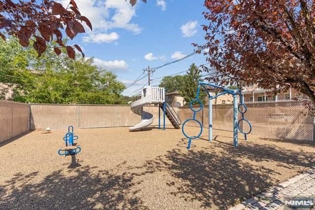 2185 Lemoine Avenue 4M, Fort Lee, NJ 07024