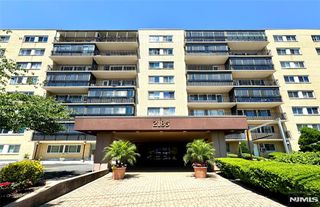 2185 Lemoine Avenue 4M, Fort Lee, NJ 07024