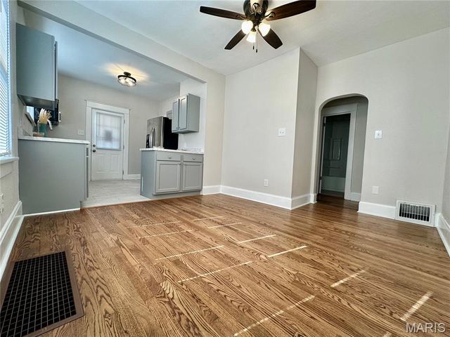 75 E Elm Street, Alton, IL 62002