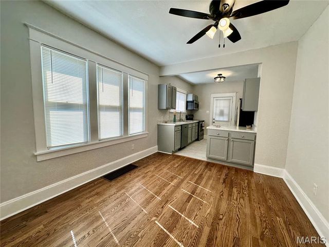 75 E Elm Street, Alton, IL 62002