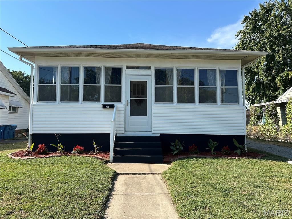 75 E Elm Street, Alton, IL 62002