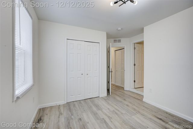 23826 Kate Avenue, Warren, MI 48091