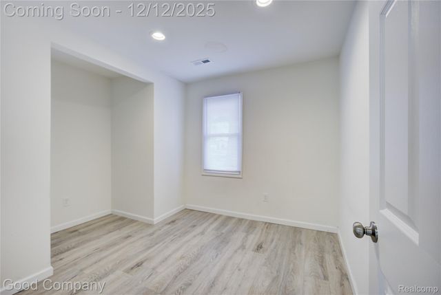 23826 Kate Avenue, Warren, MI 48091