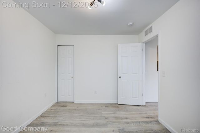 23826 Kate Avenue, Warren, MI 48091