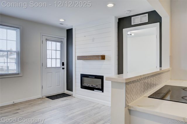 23826 Kate Avenue, Warren, MI 48091