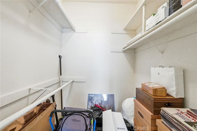 5350 White Oak Avenue 212, Encino, CA 91316