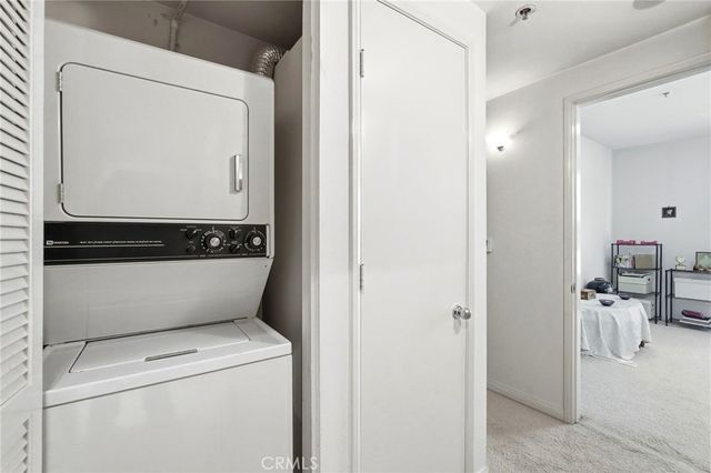 5350 White Oak Avenue 212, Encino, CA 91316